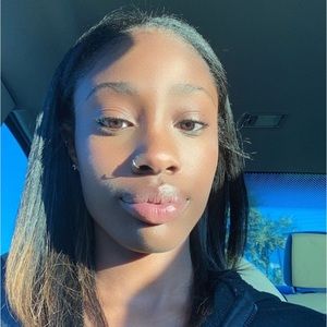 Meet your Posher, Bre